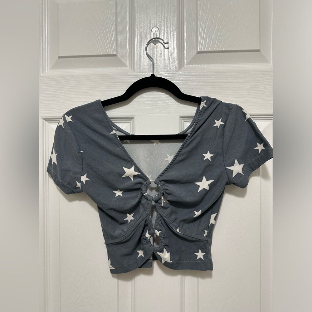 Blue top w/ stars